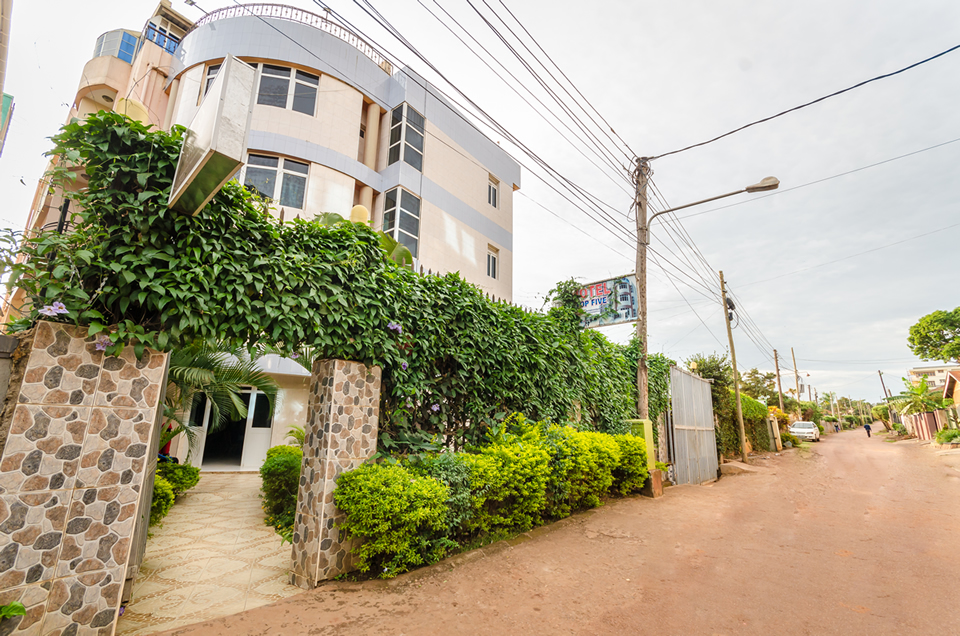 Distinctive dining and 40-Seater Restaurant